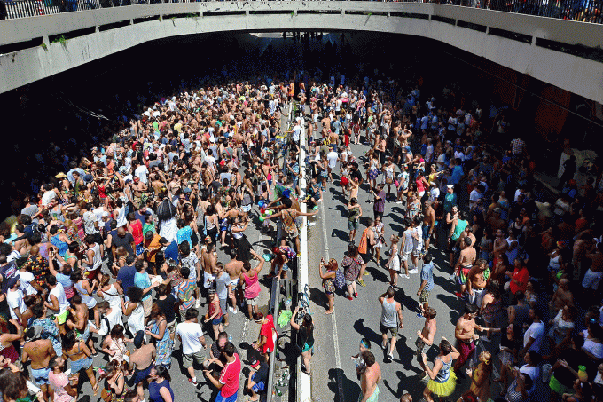 blocos de SP transformam carnaval em empreendimento para ano todo