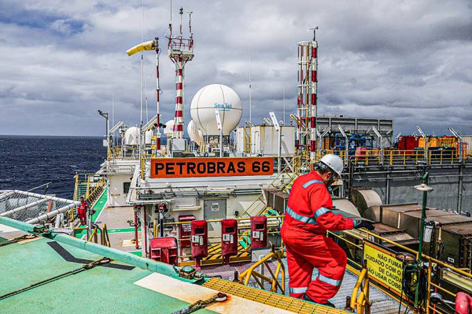 quatro estados aderem à greve dos petroleiros