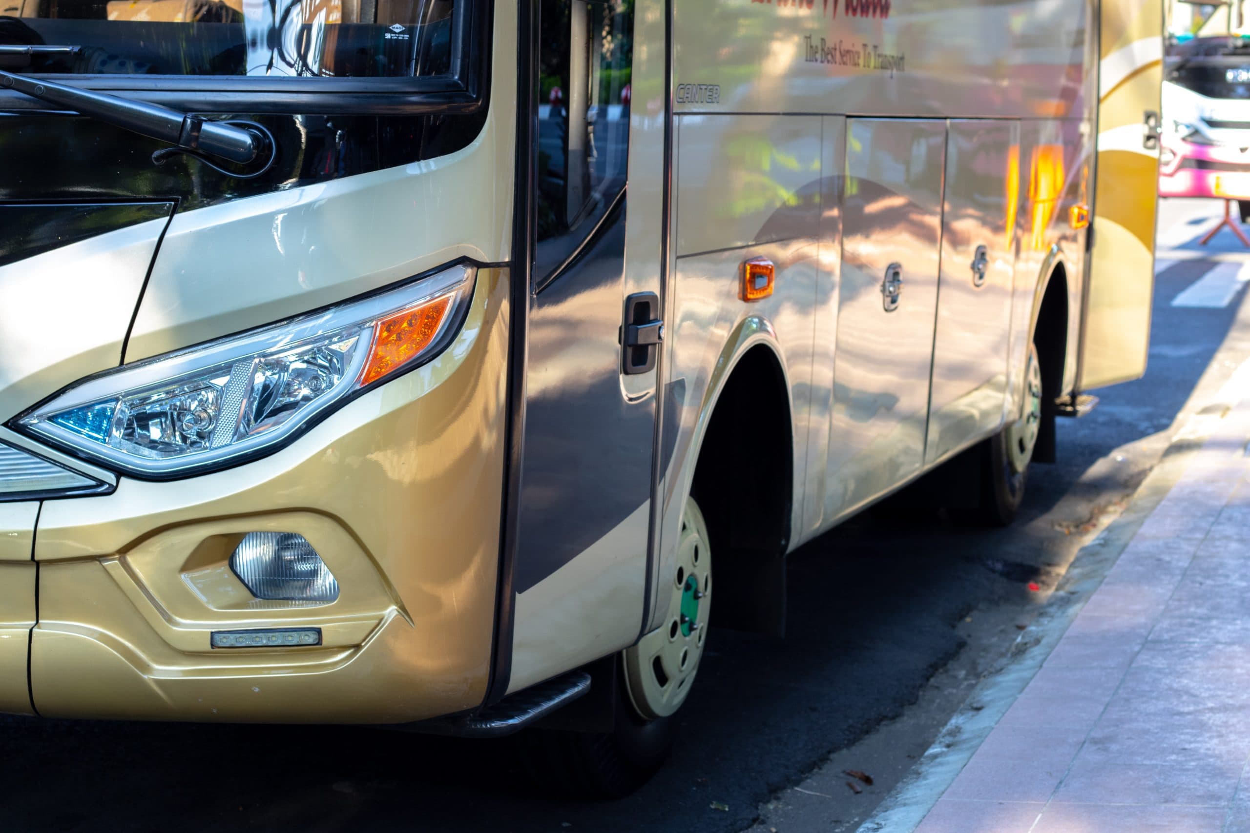 Apps de fretamento de ônibus