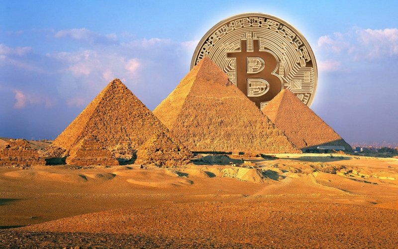 Pirâmides financeiras com criptomoedas